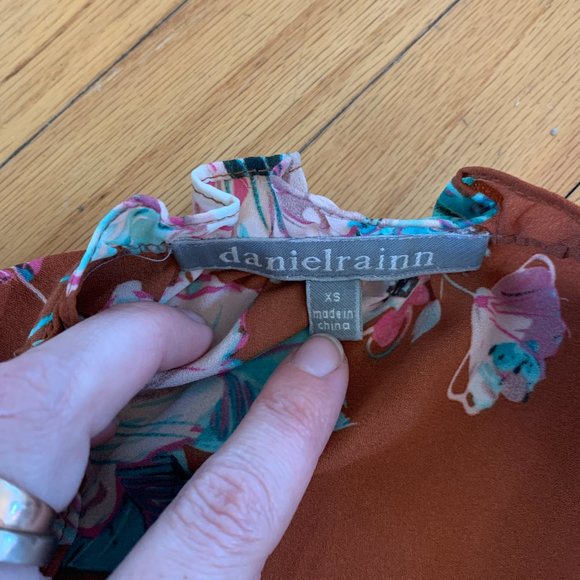 Terracotta floral boho sleeveless blouse, Daniel Rainn XS - Picture 5 of 5